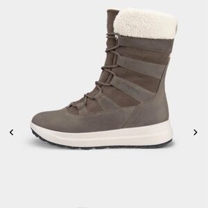 ECCO Women's Gray Winter Boots with Cream Lining